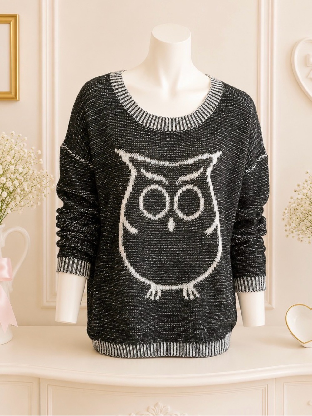 NWT Black Owl Print Sweater Size Medium